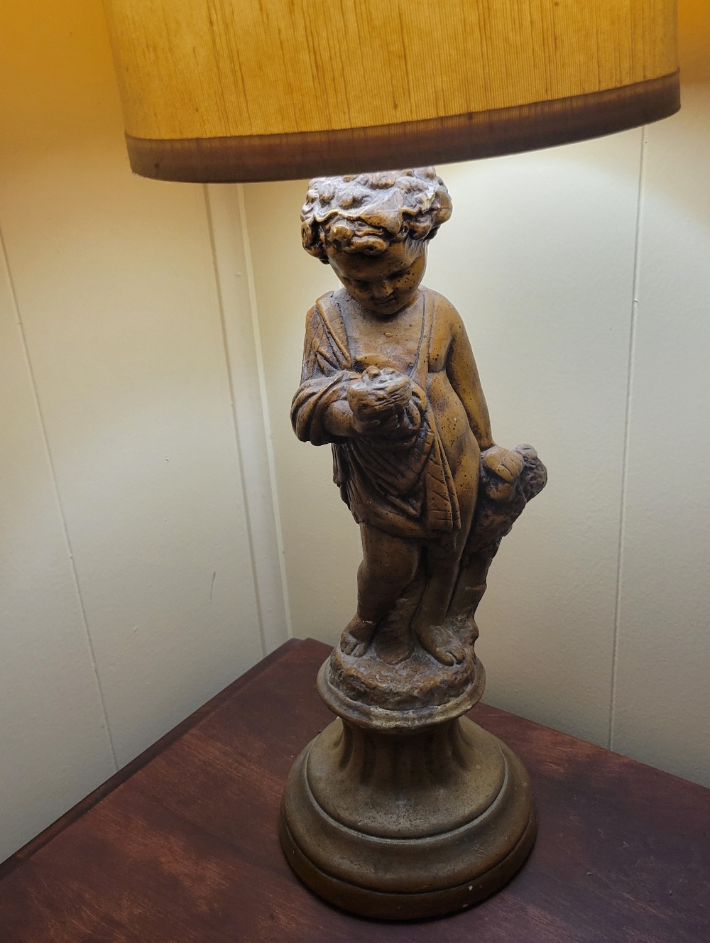 Vintage Cherub Plaster Lamp With Shade - Picture 2 of 8